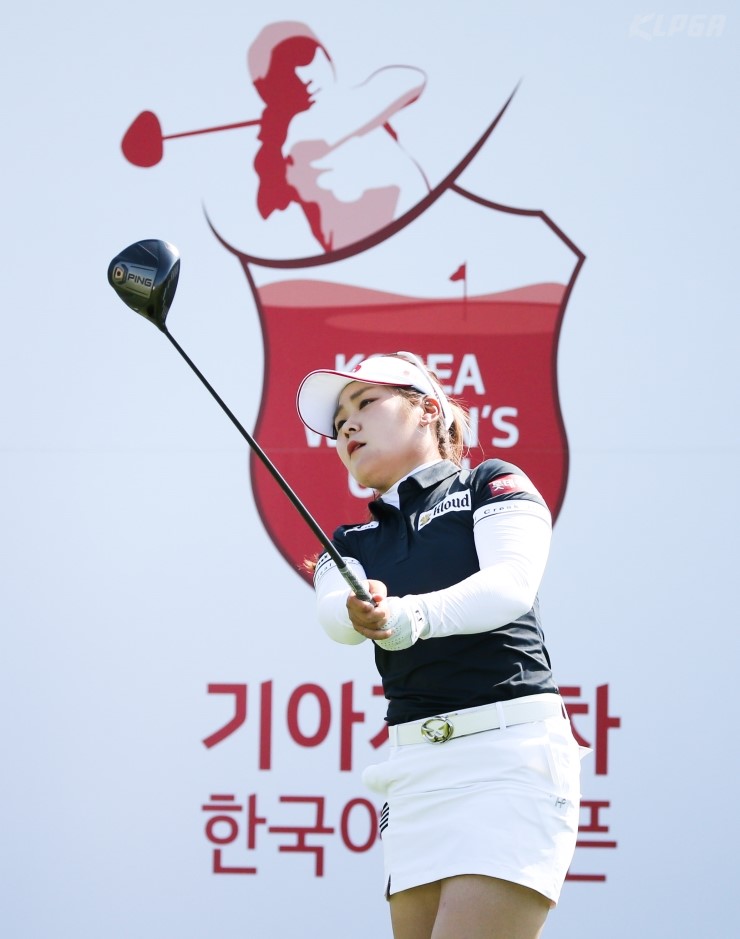 [기아차 제33회 한국여자오픈 3R] 단독선두 이소영(7언더파)
