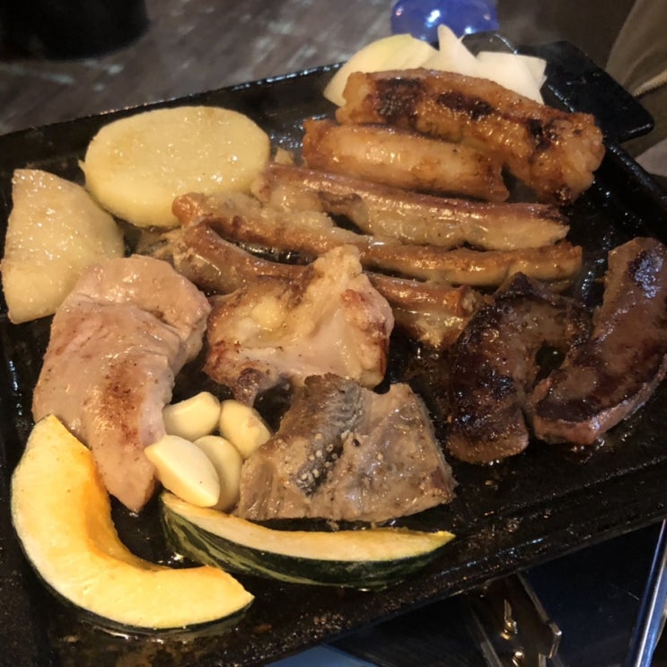  홍대입구역 맛집 “노루목 황소곱창”