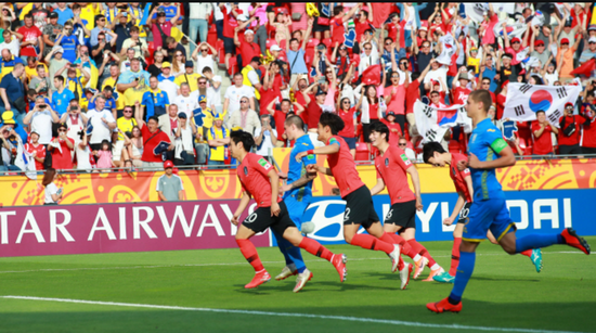 한국, 우크라이나에 1-3 역전패…최종 성적은 준우승으로 마무리   