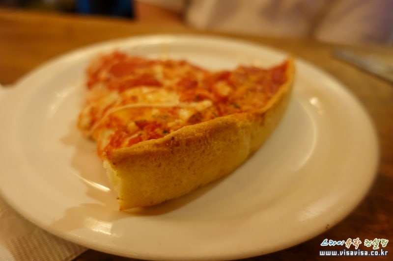 미국 시카고 피자, 시카고 맛집의 완성은 루 말나티스 피자에서 : 네이버 블로그