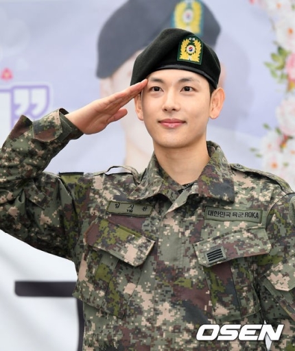 임시완 측 "일반병사 2배 많은 휴가 123일 특혜논란? 입장 밝힐것" 임시완 측 "일반병사 2배 많은 휴가 123일 특혜논란? 입장 밝힐것"