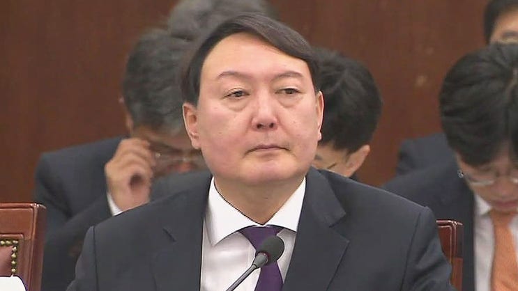  [청와대25시] 문 대통령, 차기 검찰총장에 윤석열 지명 '파격인사'