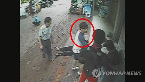  [공유] 매맞는 아내를 살린 위대한 겁쟁이 아가씨 