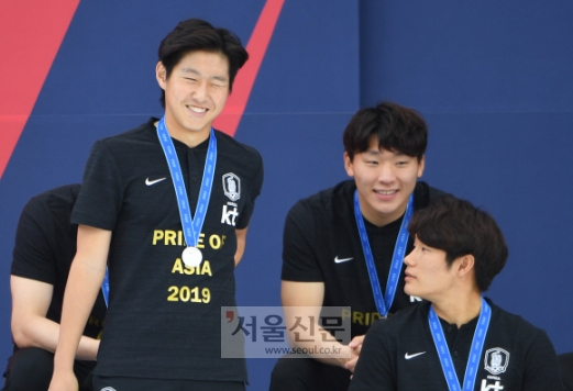  ‘뭘 해도 귀엽다’ 이강인, 누나에게 소개해주고픈 선수 둘은