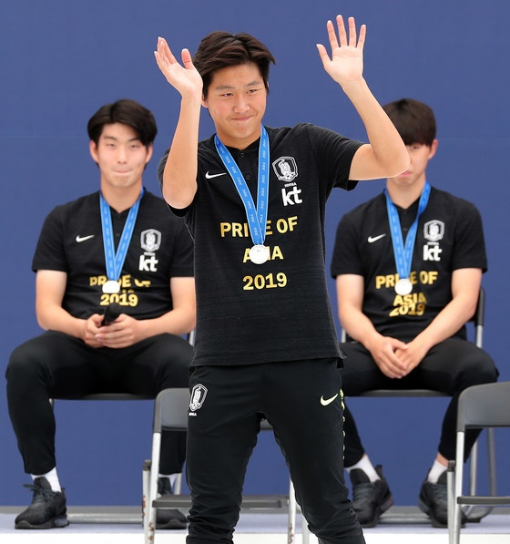 이강인 누나 에게 전세진 소개해 주고파 나머지는 비정상 이강인 누나 에게 전세진 소개해 주고파 나머지는 비정상