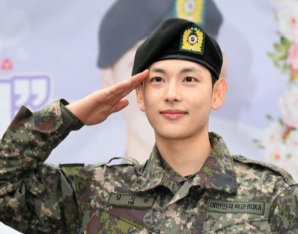  임시완, 20개월 중 123일 휴가 나왔다?