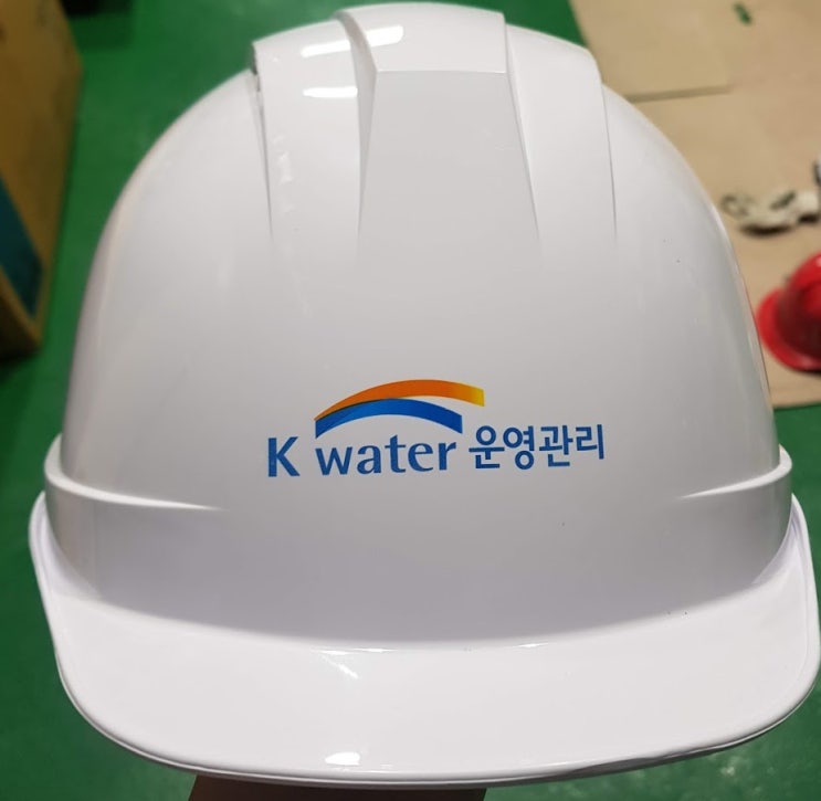  주문수량은 3개뿐이 안되었지만 로고가 예뻐서