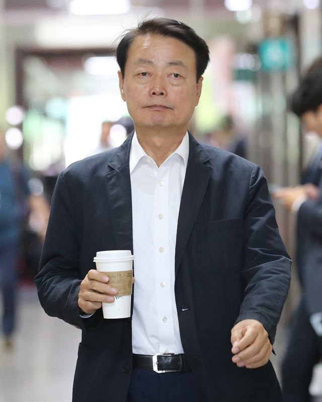 [한선교] 한선교 의원, '건강상 이유'로 '자유한국당 사무총장직'을 사퇴한다고 밝혀!