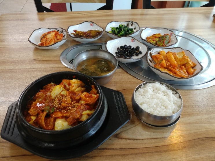  천호동 제육볶음 한사바리~