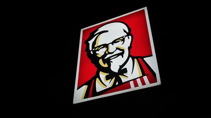  드디어 부산 상륙. 한정판 <KFC 닭 껍질 튀김> 맛볼 수 있다.!
