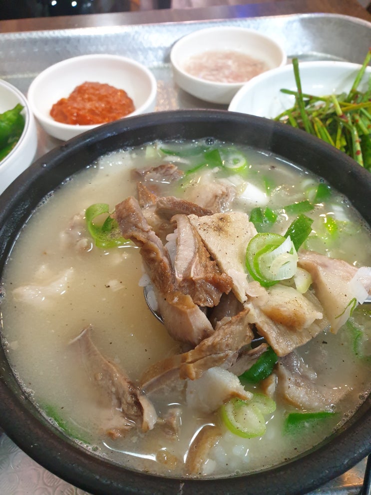 [부산 해운대시장] 부산맛집베스트 생활의달인맛집 할매김밥에서 먹은 돼지국밥