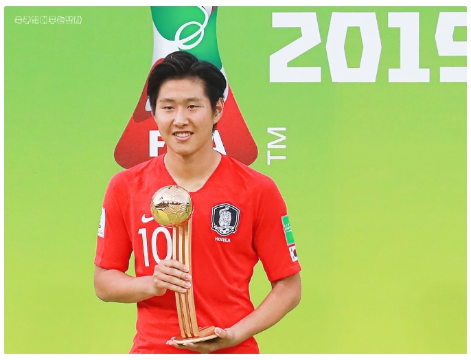  U20월드컵 준우승 이강인 이적설과 AS로마 토티 사임, 훔멜스 도르트문트 복귀, 사리 유벤투스 등