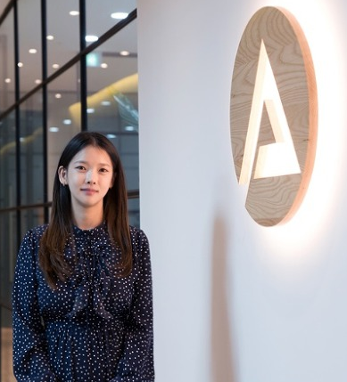  물오른식탁 신애련 필라테스 요가복 안다르 대표 연매출 400억 워킹맘 슈퍼맘 스토리 남편 나이 프로필 2회 물오른식탁 조희선 인테리어 디자이너 국내 최초 리빙크리에이티브 디렉터