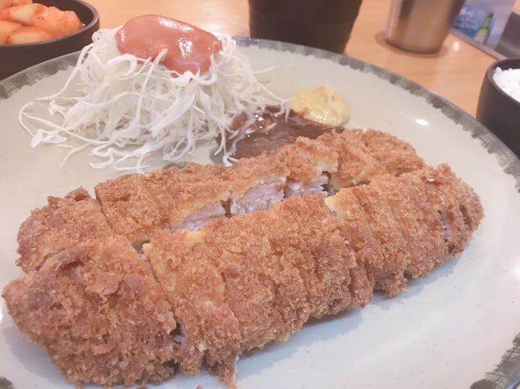  강남역 돈까스 맛집 신사동 한성돈까스 두꺼운 고기!!