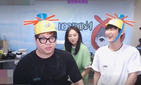  감스트와 철구부인 외질혜 생방송 도중 BJ잼미 향한 19금 성희롱 발언