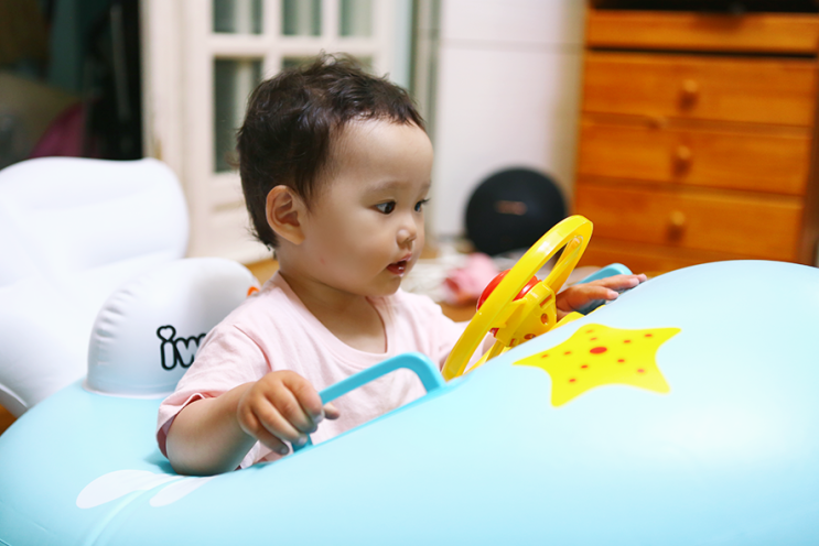  물놀이튜브 아이윙크 고래 * 안정감 있는 파라솔 아기튜브