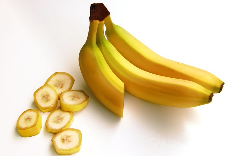 바나나 효능 과 칼로리, 껍질 활용법 알아볼까요?