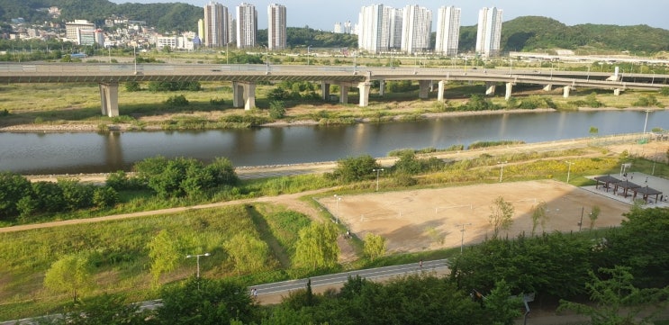  송도 더샵 엑스포 6단지 44매매 알아보기!! (605동)