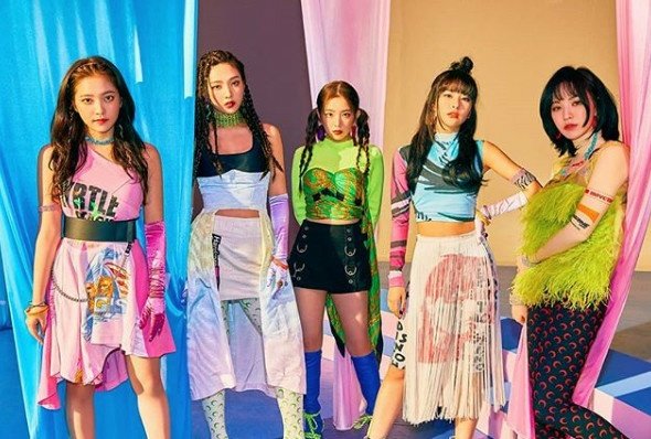  ‘커엄백’ 레드벨벳,  신곡 ‘짐살라빔’ 무슨 뜻?… 중독성 넘치는 마술 주문 ‘대박 예감’