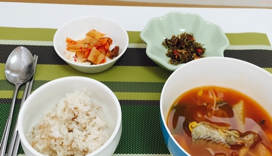집에서 간단히 할수있는 요리 - 동태탕 만드는법 레시피 집에서 간단히 할수있는 요리 - 동태탕 만드는법 레시피