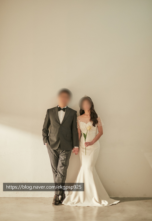  바시움스튜디오) 그림자배경+튤립한송이_커플사진