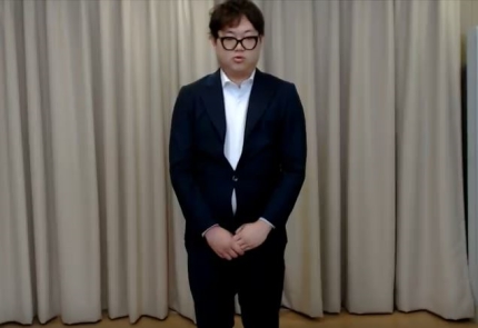 ‘성희롱 논란’ 감스트 “피해자에 직접 사과…자숙 시간 갖겠다” ‘성희롱 논란’ 감스트 “피해자에 직접 사과…자숙 시간 갖겠다”