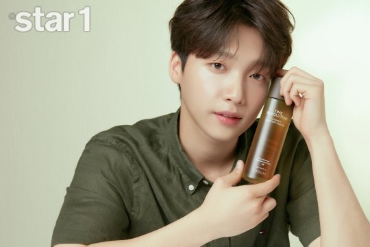  정세운 - 첫 뷰티화보 촬영 '미샤 개똥쑥 에센스'