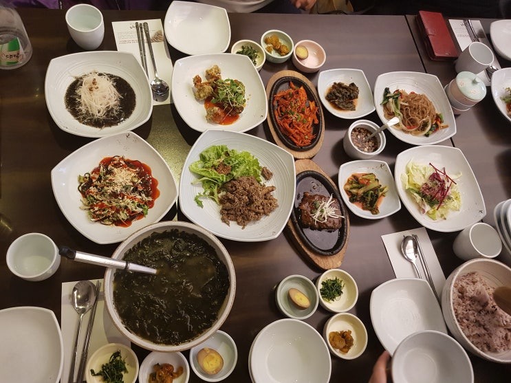  광화문맛집 : 깔끔하고 건강한 한정식을 즐길 수 있는 더덕요리전문점 [산채향]