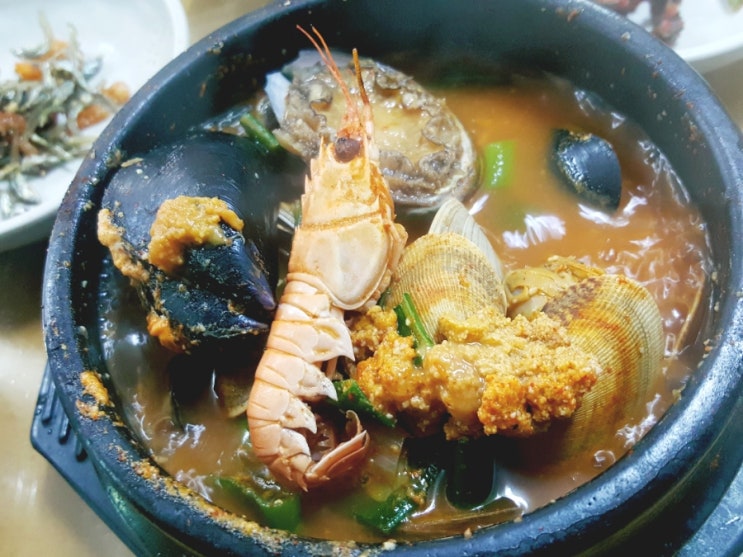 제주도 수요미식회 맛집 삼보식당, 전복뚝배기랑 갈치국 최고!! (옥돔 갈치 구이/ 성게미역국/ 추천/ 물회/ 전복죽/남부 코스/ 서귀포 밥집)