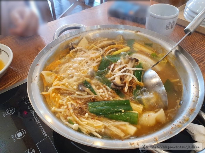  김포 사우동 / 인생 만두를 찾았어요! 만두 전골 다래옥