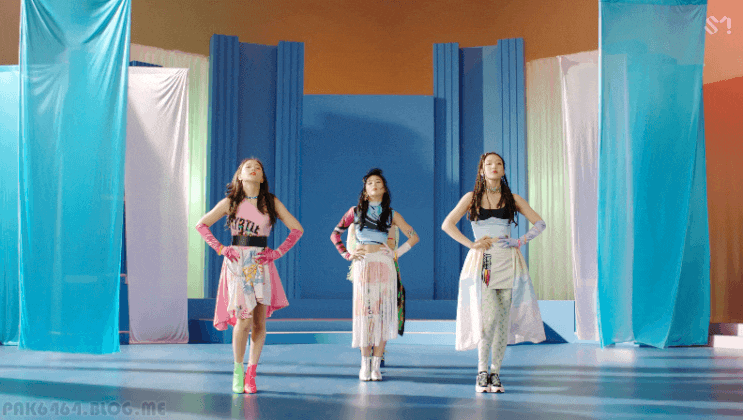  [ 움짤 ] 레드벨벳 짐살라빔 뮤비 (Zimzalabim MV)