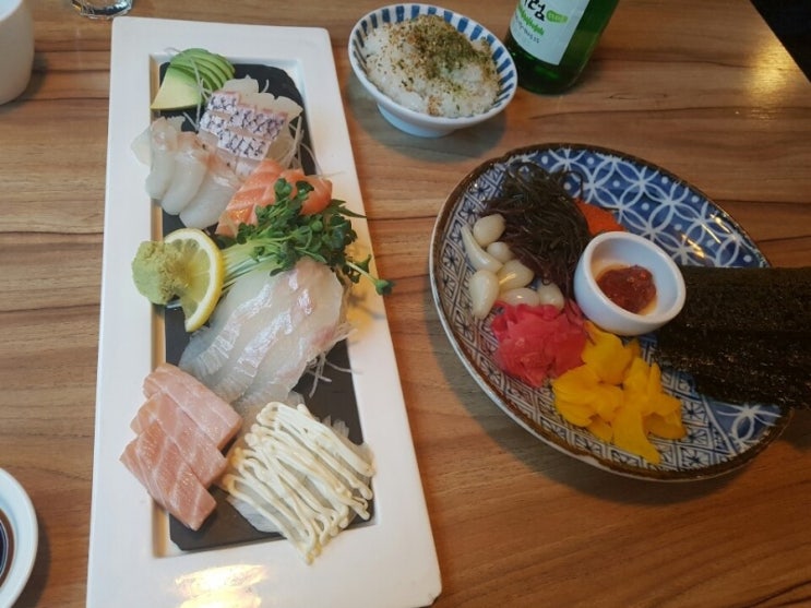  연어회 옴뇸뇸 아보카도는 어렵다..먹부림과 일상 배스킨라빈스 !