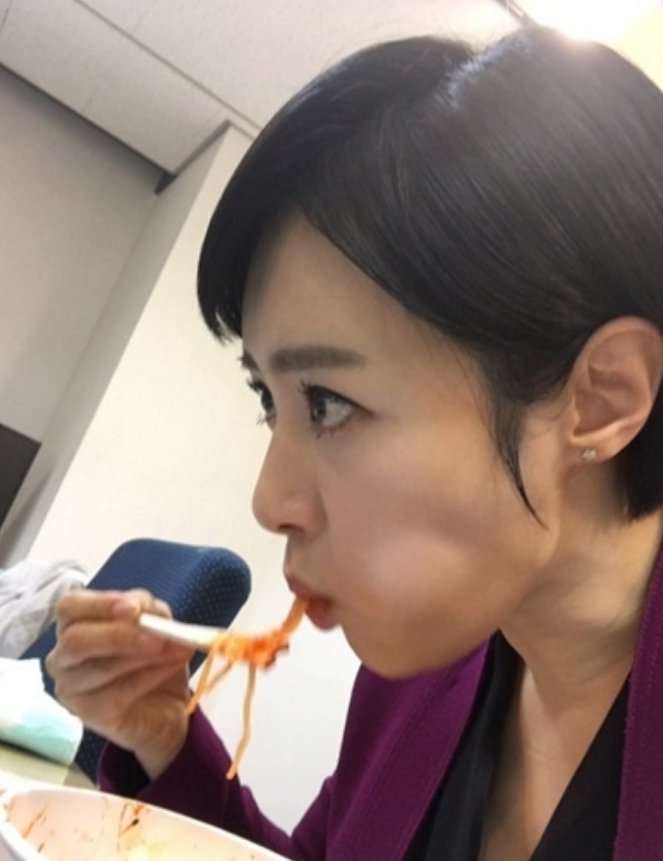  김주하 방송실수 복통 땀 자세히 봤더니...충격 w.김주하 아나운서 앵커