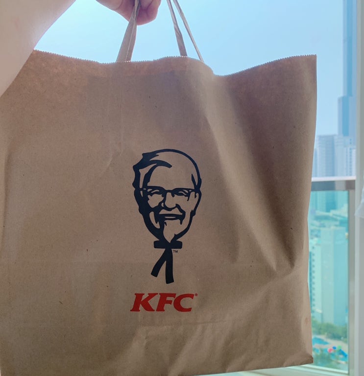  KFC 닭껍질튀김 진짜후기
