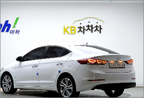  [현대] 아반떼AD 1.6 GDI 모던 중고차 2018년식에 스펙 빵빵해요