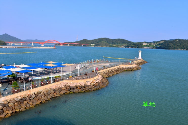  강진여행 흥겨운 주말 시장이 열리는 미항 마량항의 놀토 수산물 시장