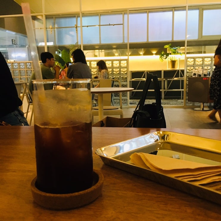  [사당이수] 헬무트 커피로스터스 카페