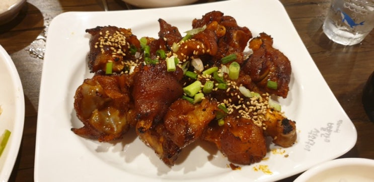  서면맛집 꼬마족발 7800원, 간단하게 한잔하기 좋은 곳 전포동 "빨간석쇠구이"