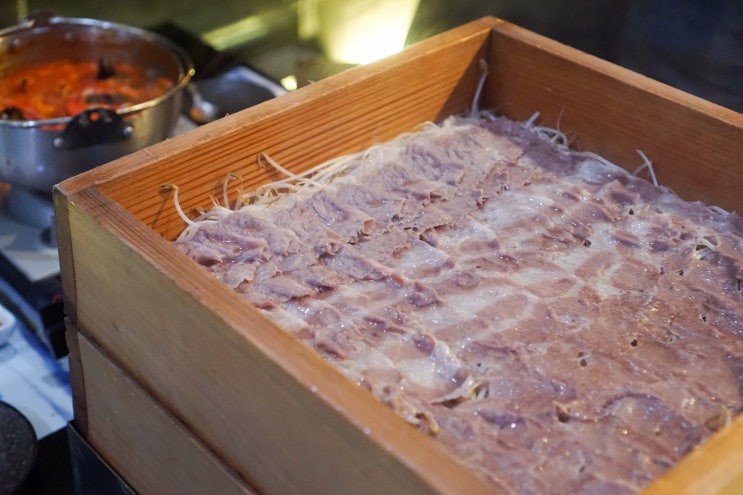  강남 술집 나혼자산다 편백찜 먹방 선보인날 !