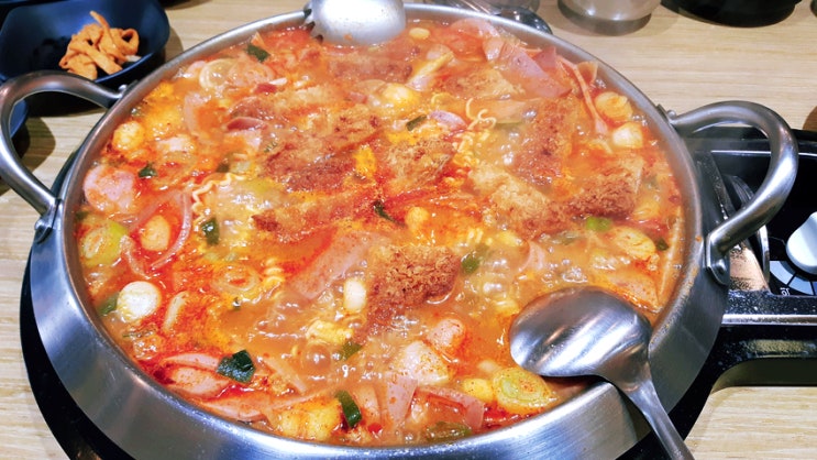 오늘의 런치 <놀부부대찌개 통핑 부대찌개>는 면쟁이에게 딱 추천합니다! 오늘의 런치 <놀부부대찌개 통핑 부대찌개>는 면쟁이에게 딱 추천합니다!