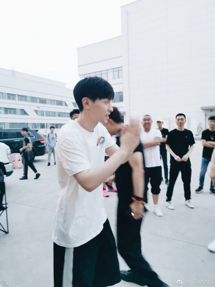  2019.06.21 등륜 빙탕돈설리 촬영 현장 직찍