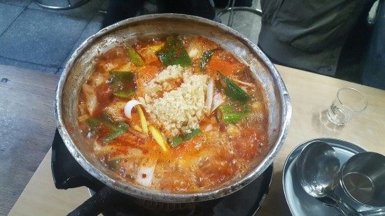 종로3가 마늘 듬뿍 계림닭도리탕 종로3가 마늘 듬뿍 계림닭도리탕