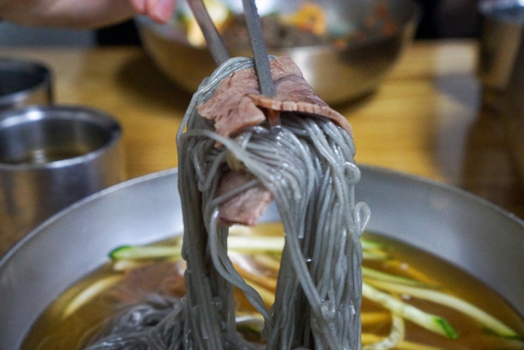  [을지로맛집]냉면의 계절이 왔다! 수요미식회 나온 함흥냉면 맛집  "오장동흥남집"