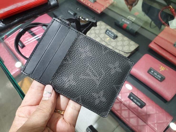  명품 카드지갑 샤넬 루이비통 비교하고 착착+