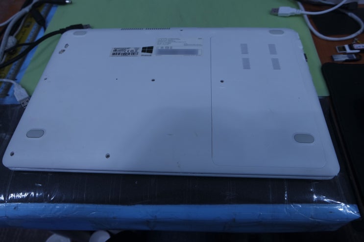  NT450R5E-K2HW 분해후 내부 청소하기