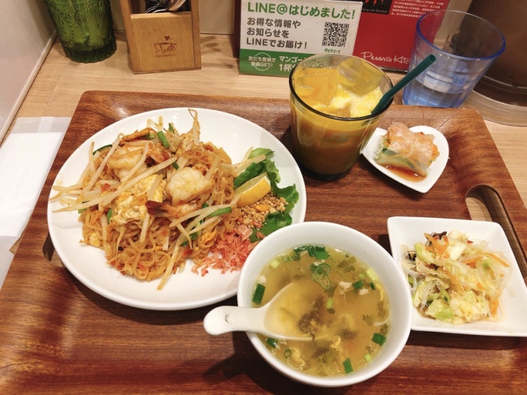  [도쿄 워킹홀리데이] D+163 자다가 지진느껴서 기상 / 와코 출근 / 요츠야 팟타이 맛집 ペンシーズキッチン アトレ / 디너 출근 / 두통