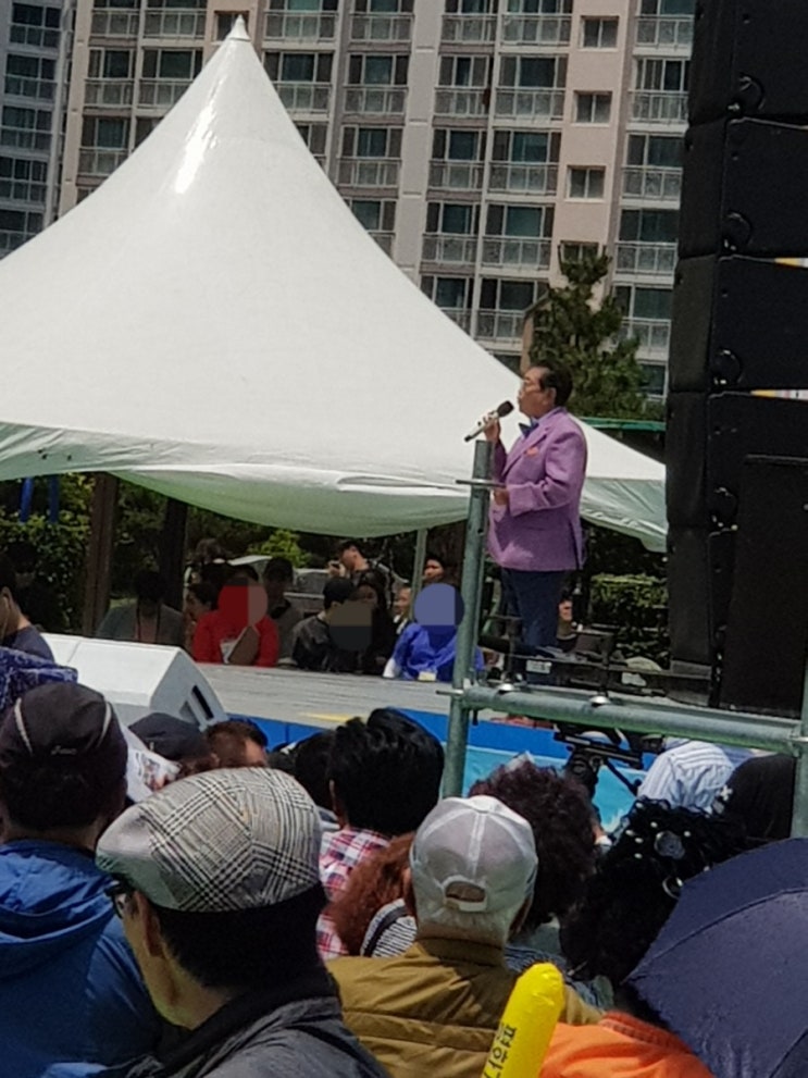  "송해 오빠가 부산 남구용호동에 떳다" 와우  전국노래자랑이 부산용호동 우리동네에서 열렸네요~~^^