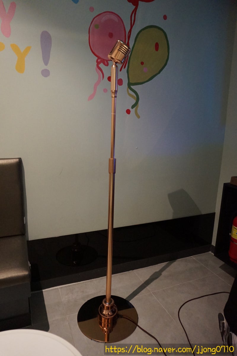 신촌코인노래방 스탠드마이크가 있는 곳 이화코노에서 노래하기^^ : 네이버 블로그