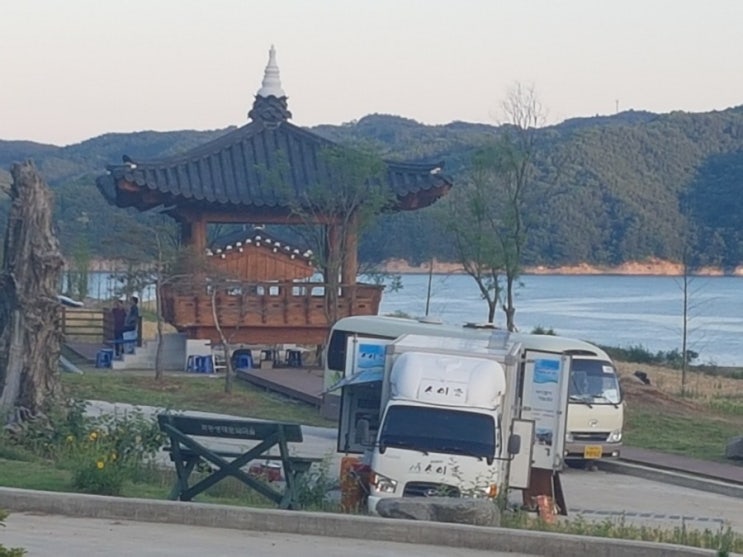 개똥이네철학관 이동식밥차 사이참푸드