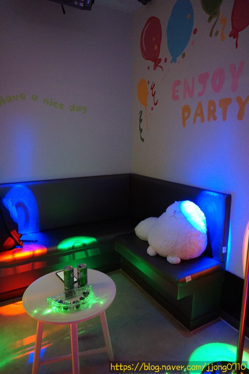 신촌코인노래방 스탠드마이크가 있는 곳 이화코노에서 노래하기^^ : 네이버 블로그